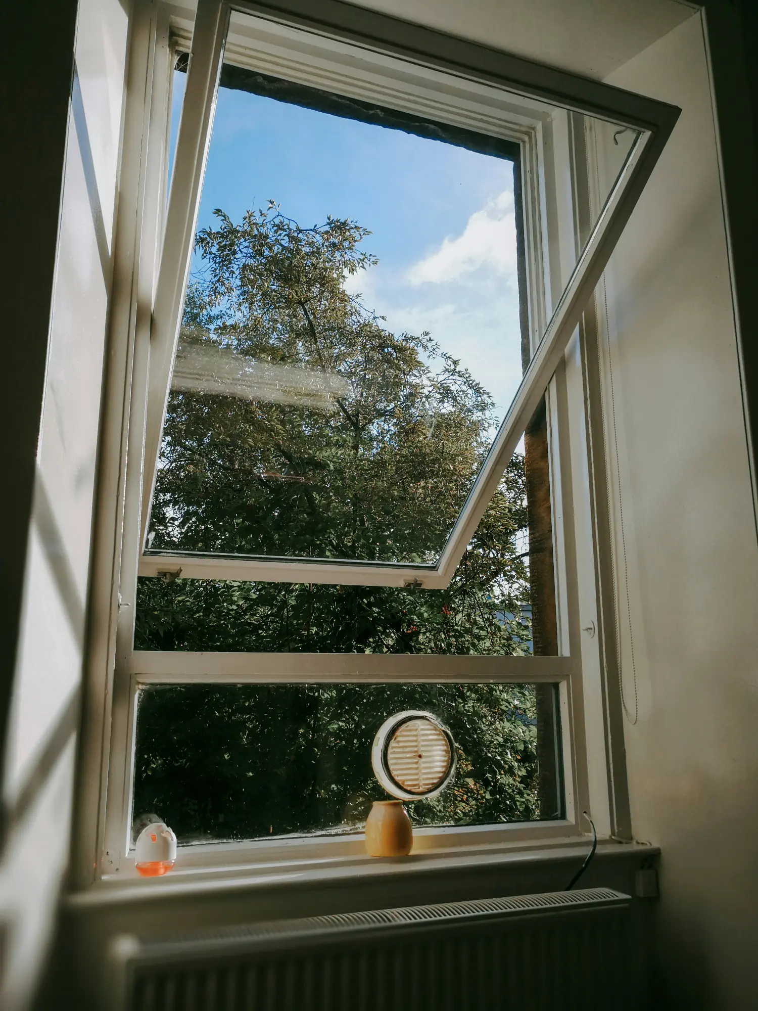 What Causes uPVC Window Hinges to Fail